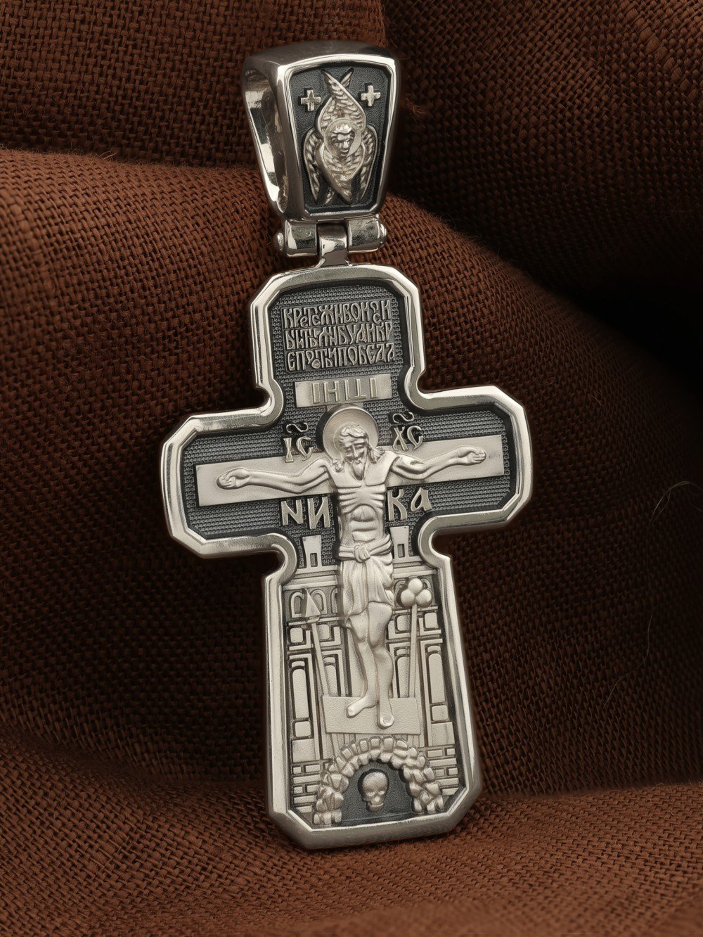 Крест из белого золота