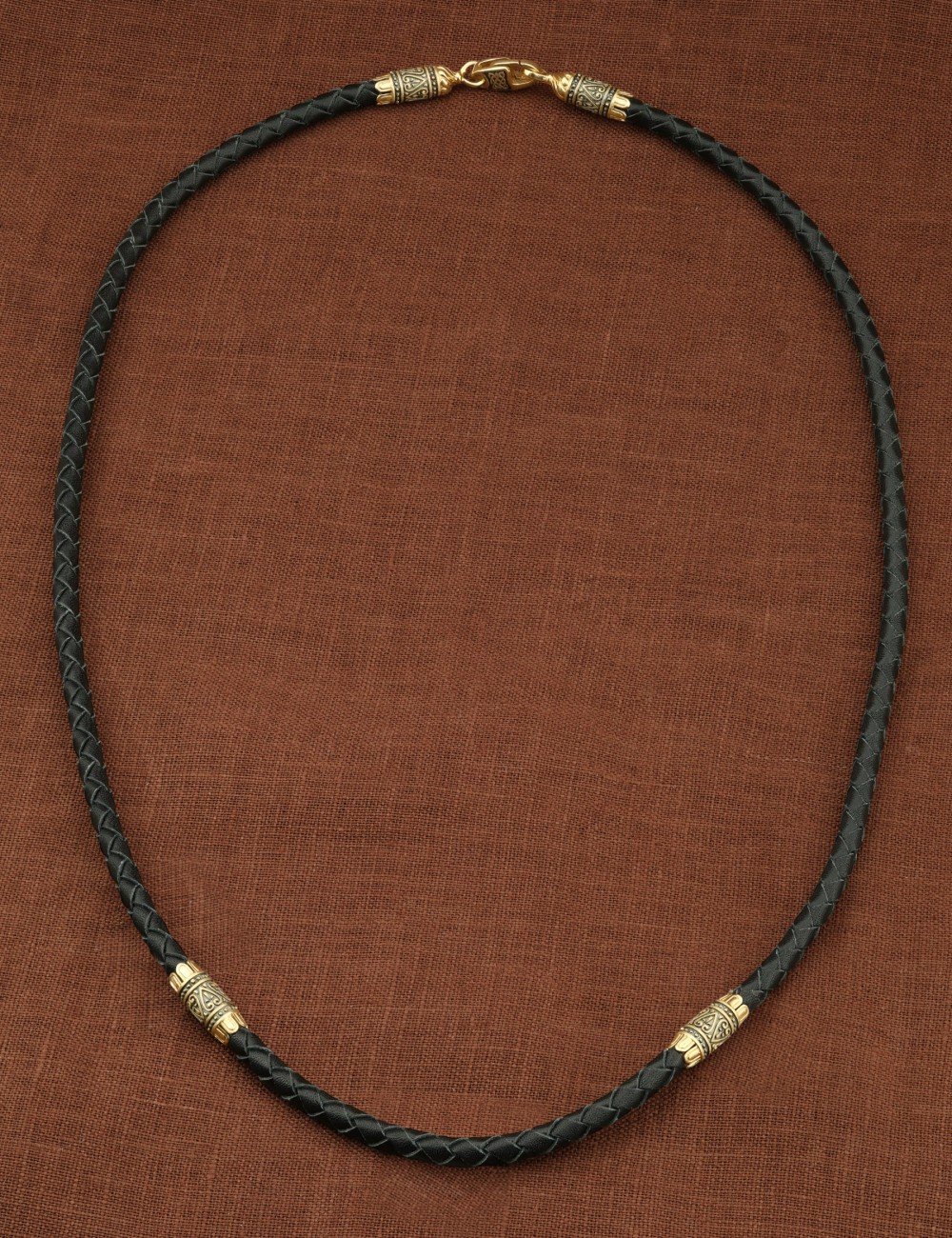 Гайтан из лимонного золота c кожаным шнурком