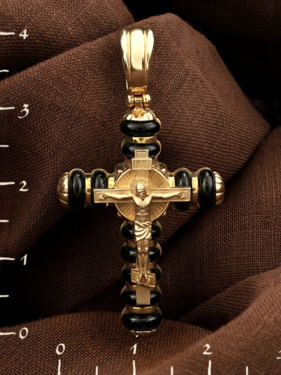 Крест из лимонного золота c ониксом