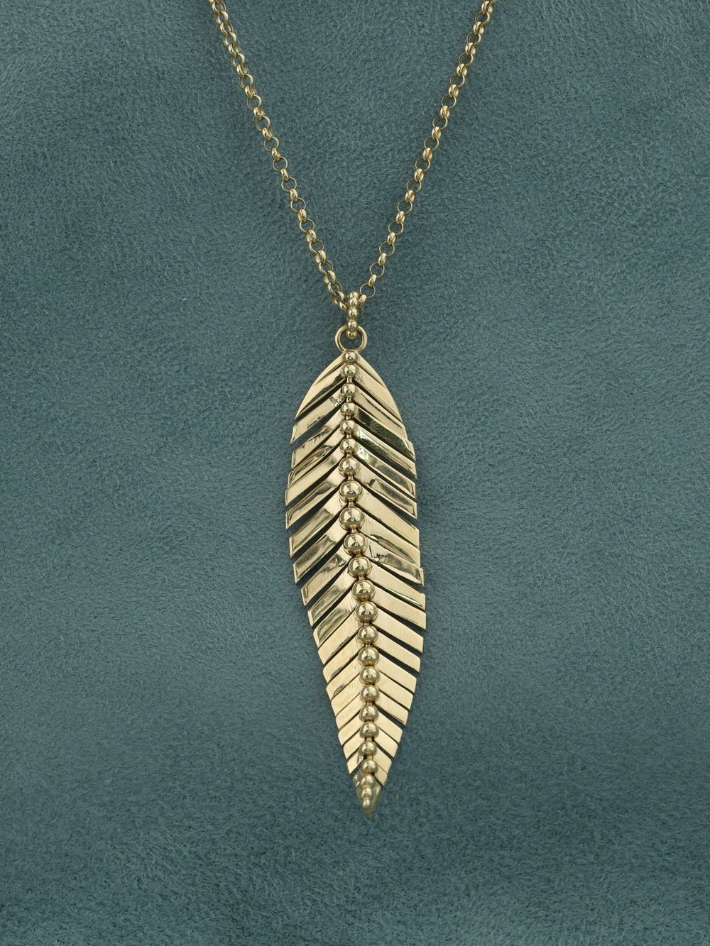 Колье из лимонного золота