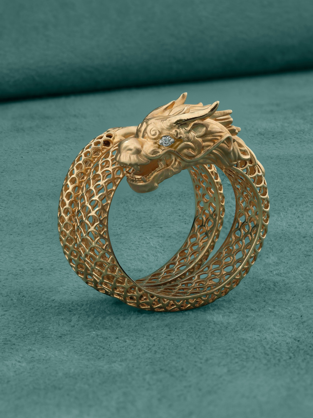 Кольцо из золота c бриллиантами