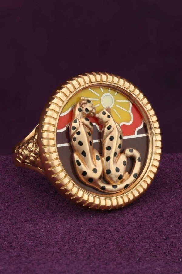 Кольцо из золота c эмалью