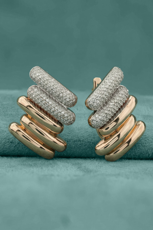 Серьги из золота c бриллиантами