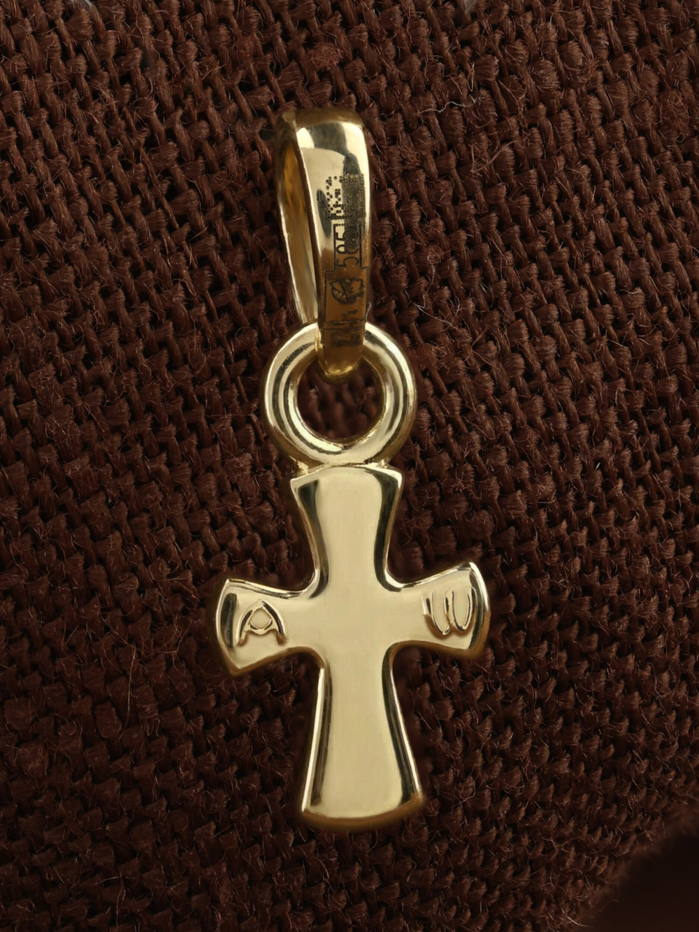 Крест из лимонного золота