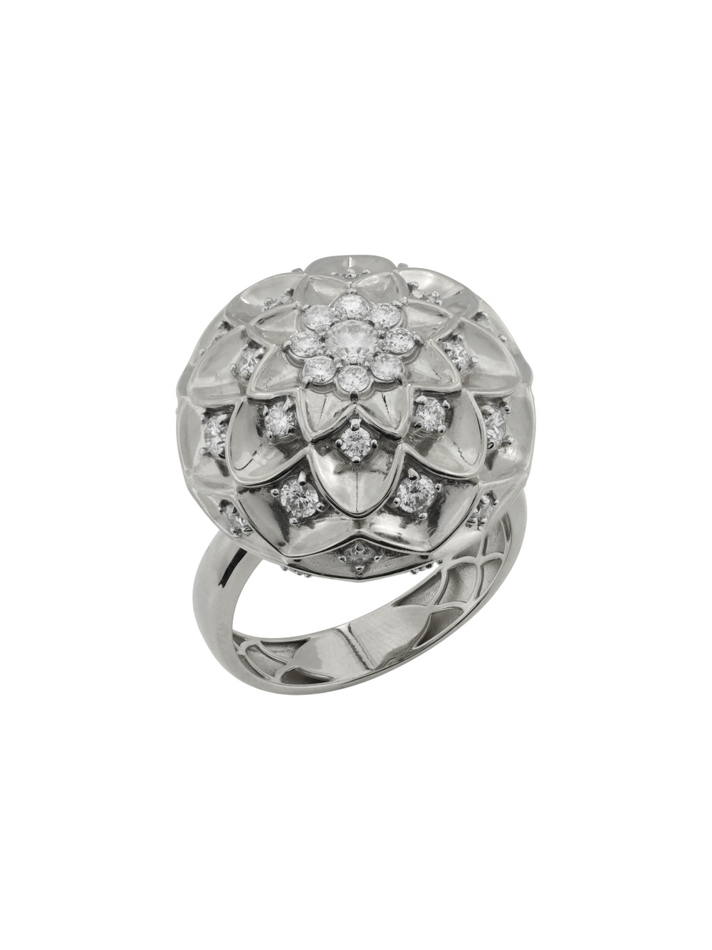 Кольцо из белого золота c бриллиантами