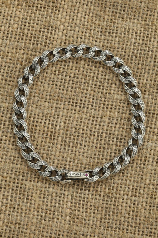 Браслет из серебра c рубином