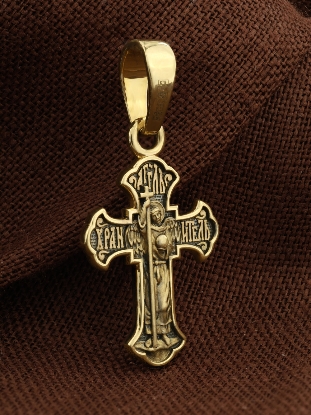 Крест из лимонного золота