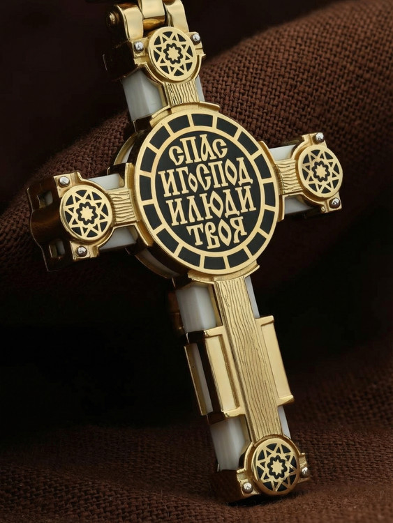 Крест из лимонного золота c эмалью и бивнем мамонта