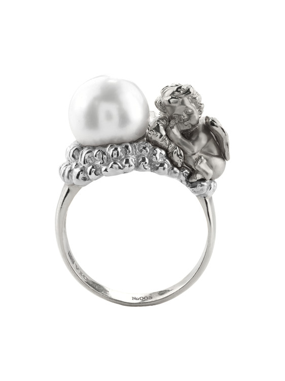 Кольцо из белого золота c жемчугом