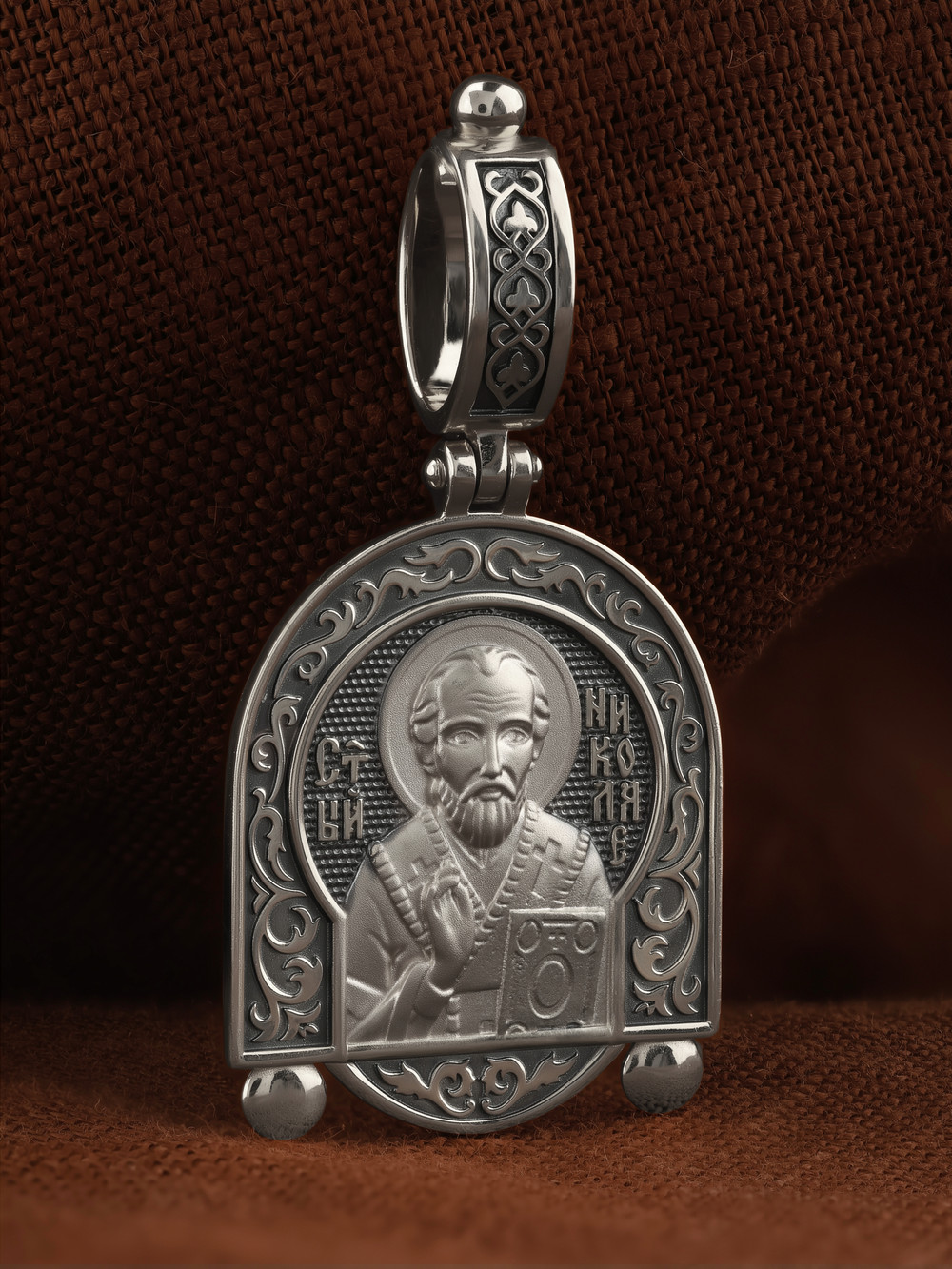 Образок из белого золота