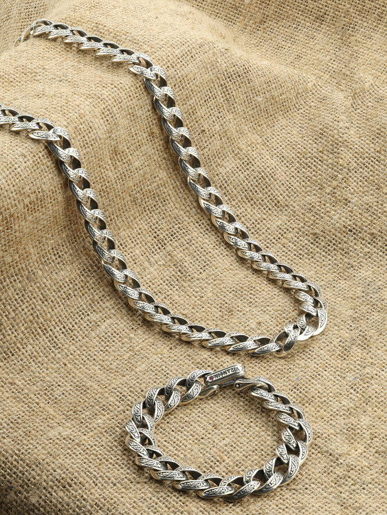 Браслет из серебра c рубином