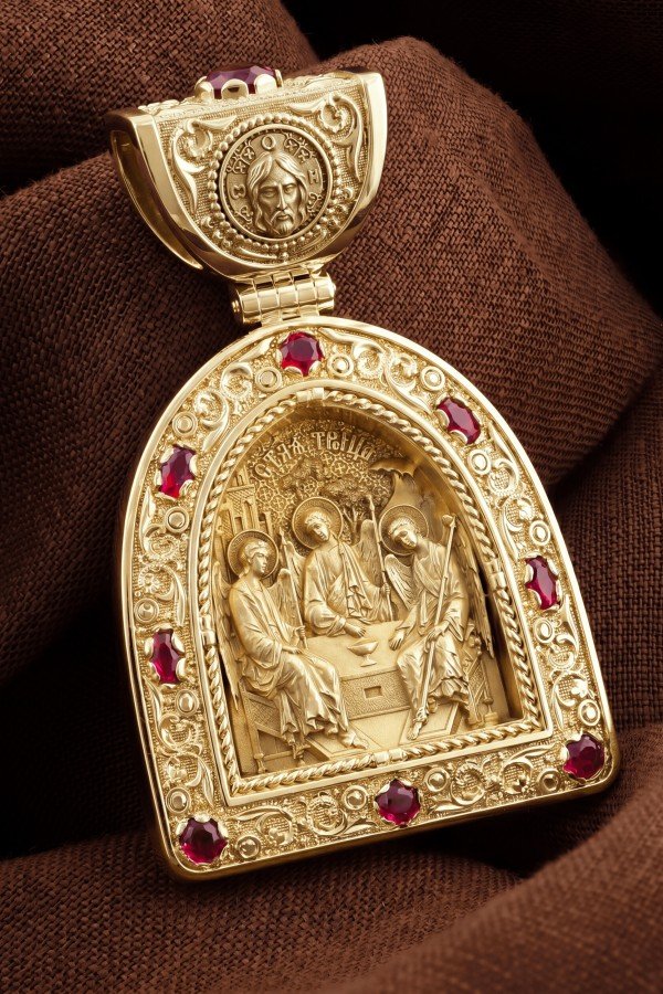 Образок из лимонного золота c эмалью и рубином