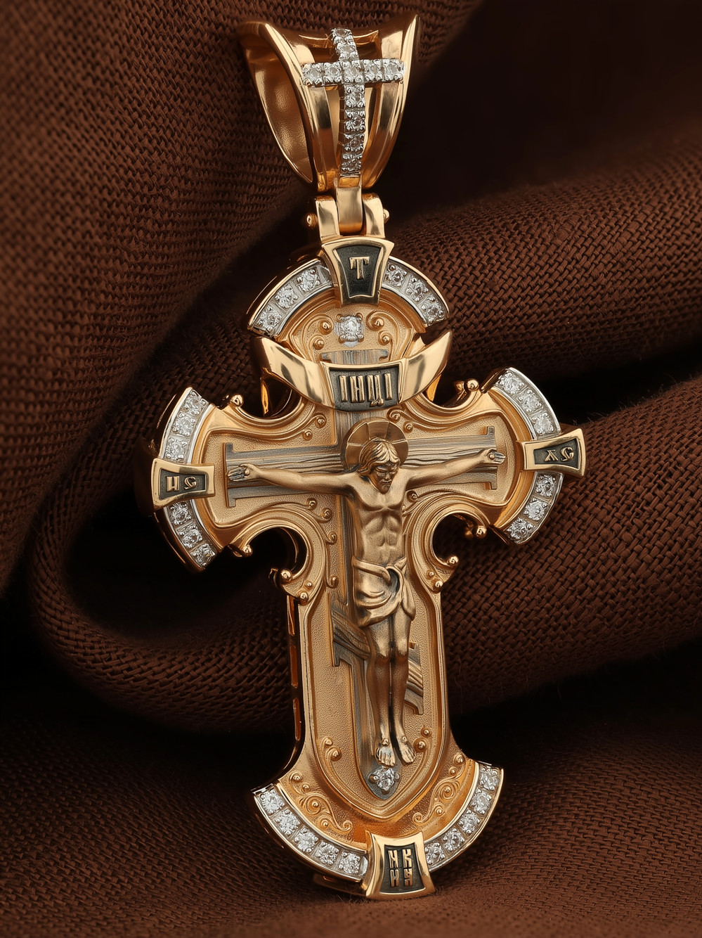 Крест из золота c фианитом