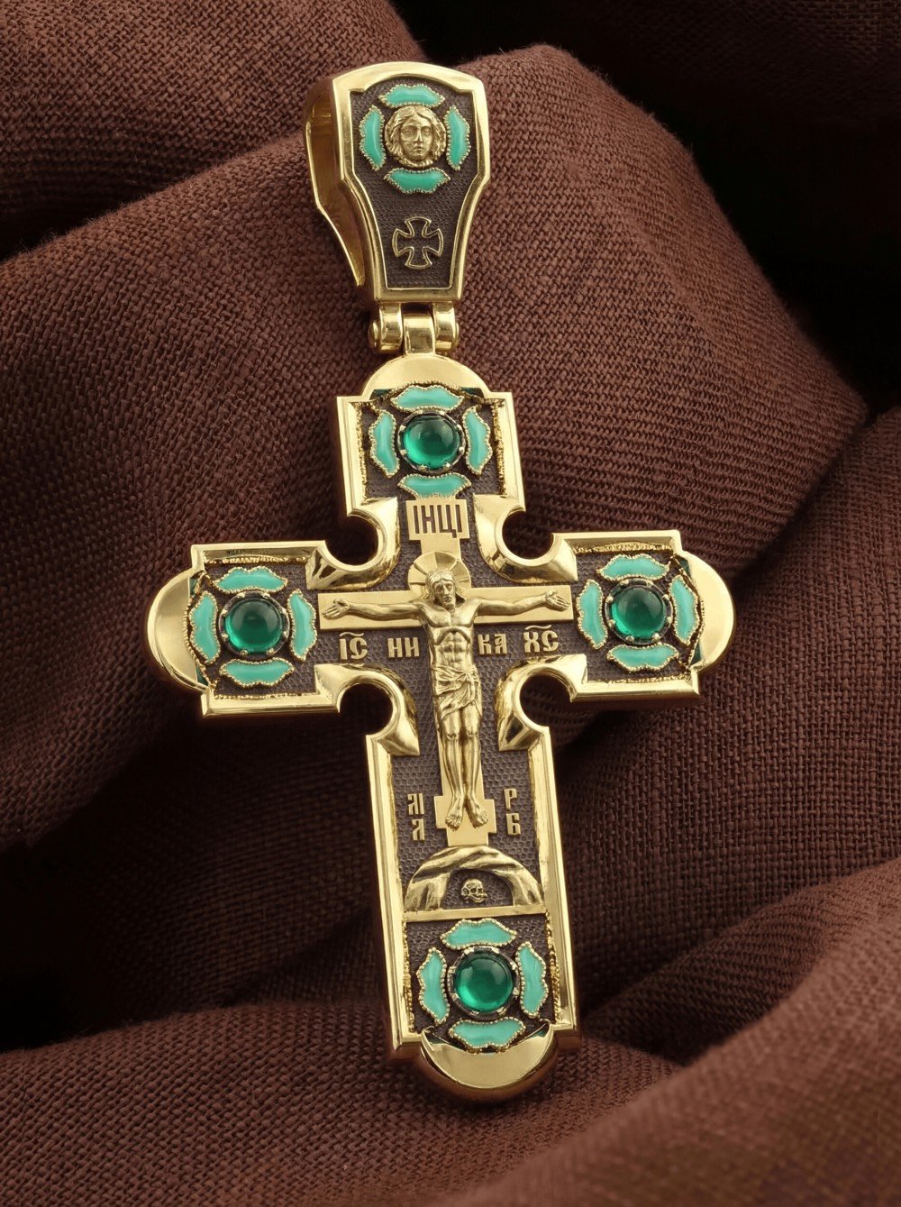 Крест из лимонного золота c эмалью и хризопразом