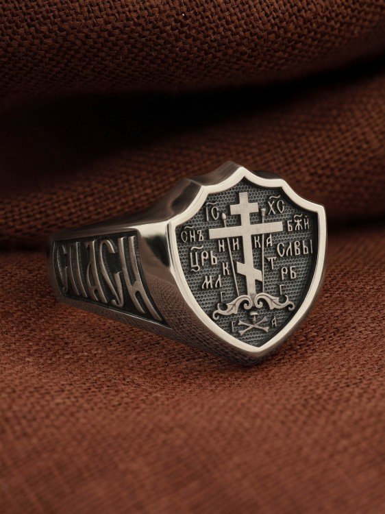 Кольцо из белого золота