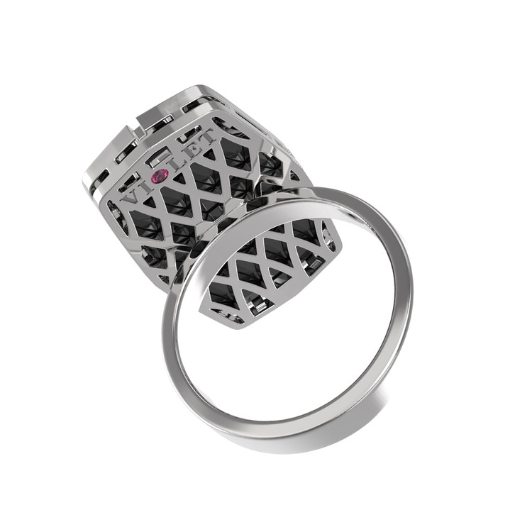 Кольцо из белого золота c бриллиантами, рубином и ониксом
