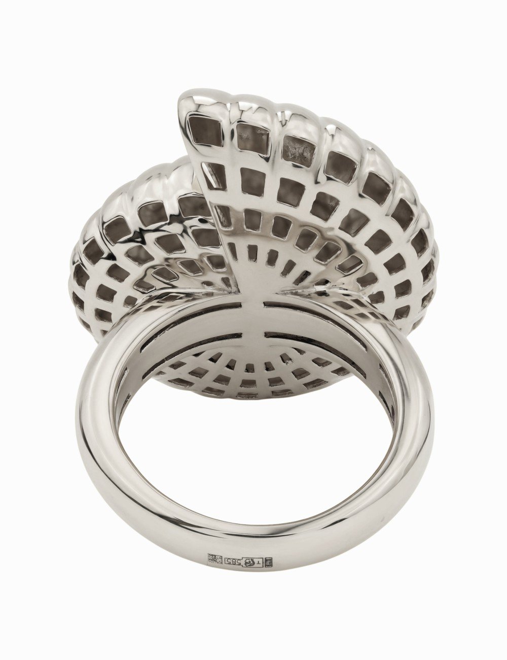 Кольцо из белого золота c рубином