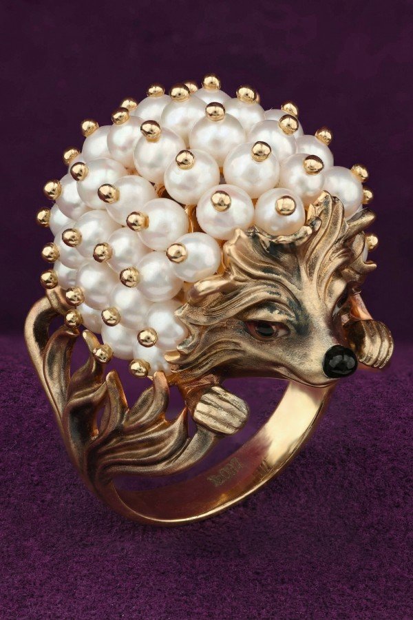 Кольцо из золота c эмалью и жемчугом