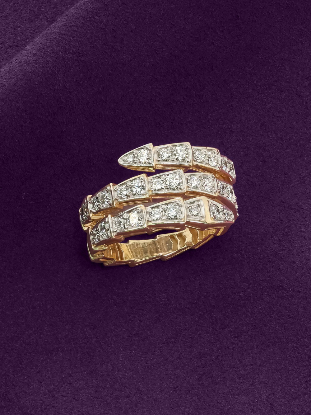 Кольцо из золота c бриллиантами