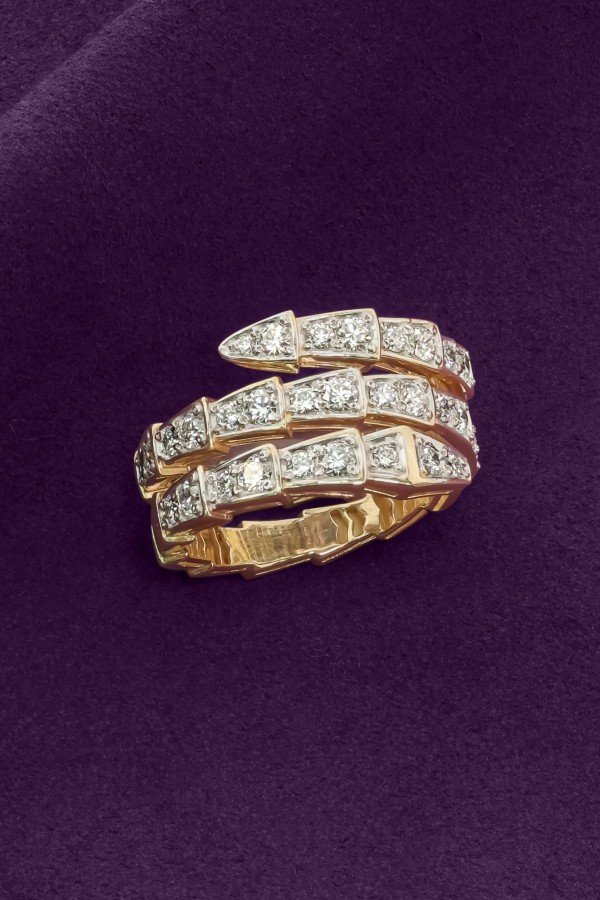 Кольцо из золота c бриллиантами