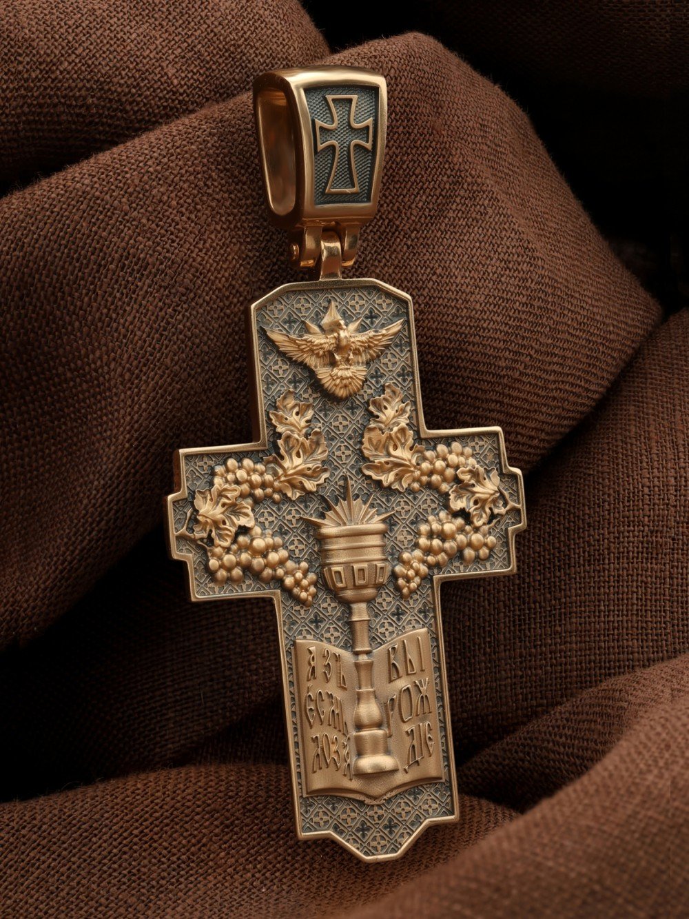 Крест из золота