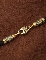 Гайтан из лимонного золота 585 пробы c шёлковым шнурком