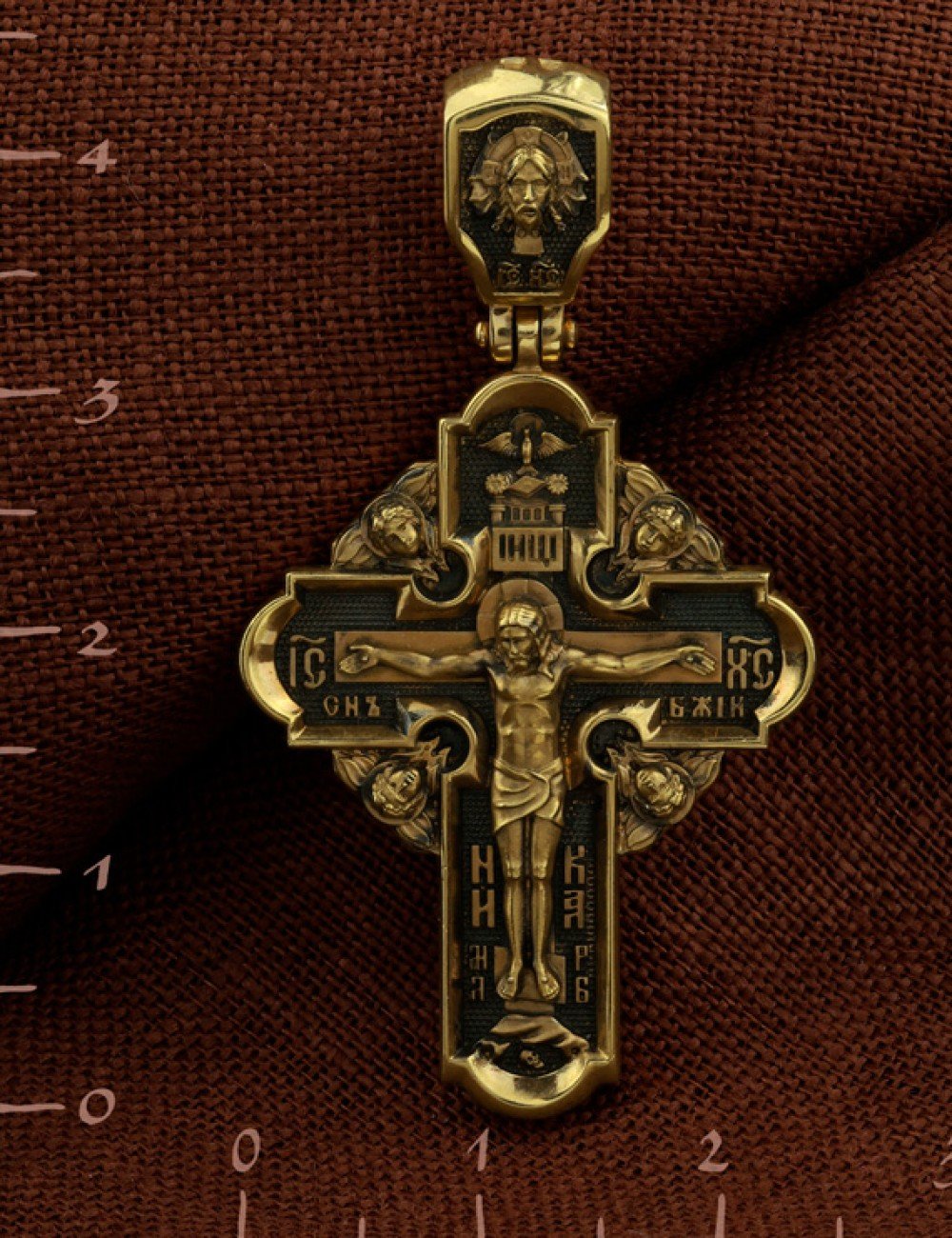 Крест из лимонного золота 585 пробы