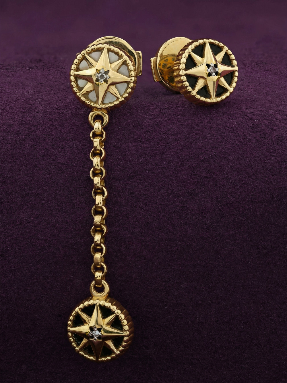 Серьги из лимонного золота c бриллиантами, ониксом и перламутром