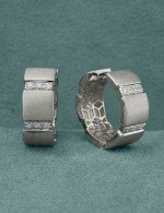 Серьги из белого золота 585 пробы c бриллиантами