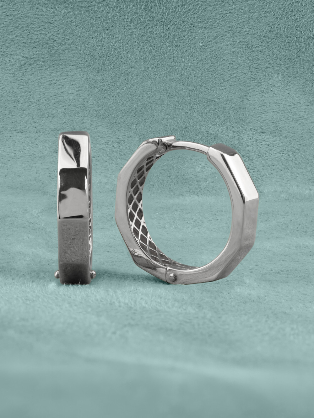 Серьги из белого золота