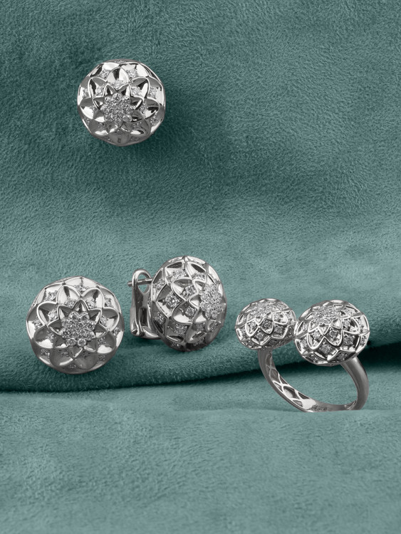 Подвеска из белого золота c бриллиантами