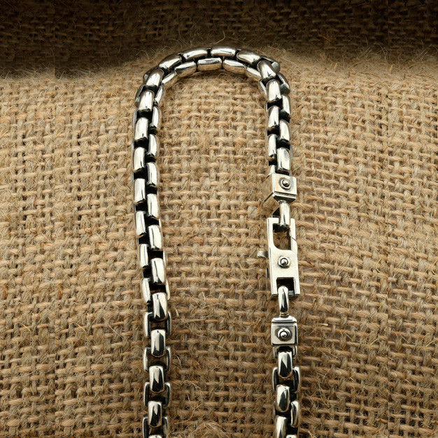 Браслет из серебра