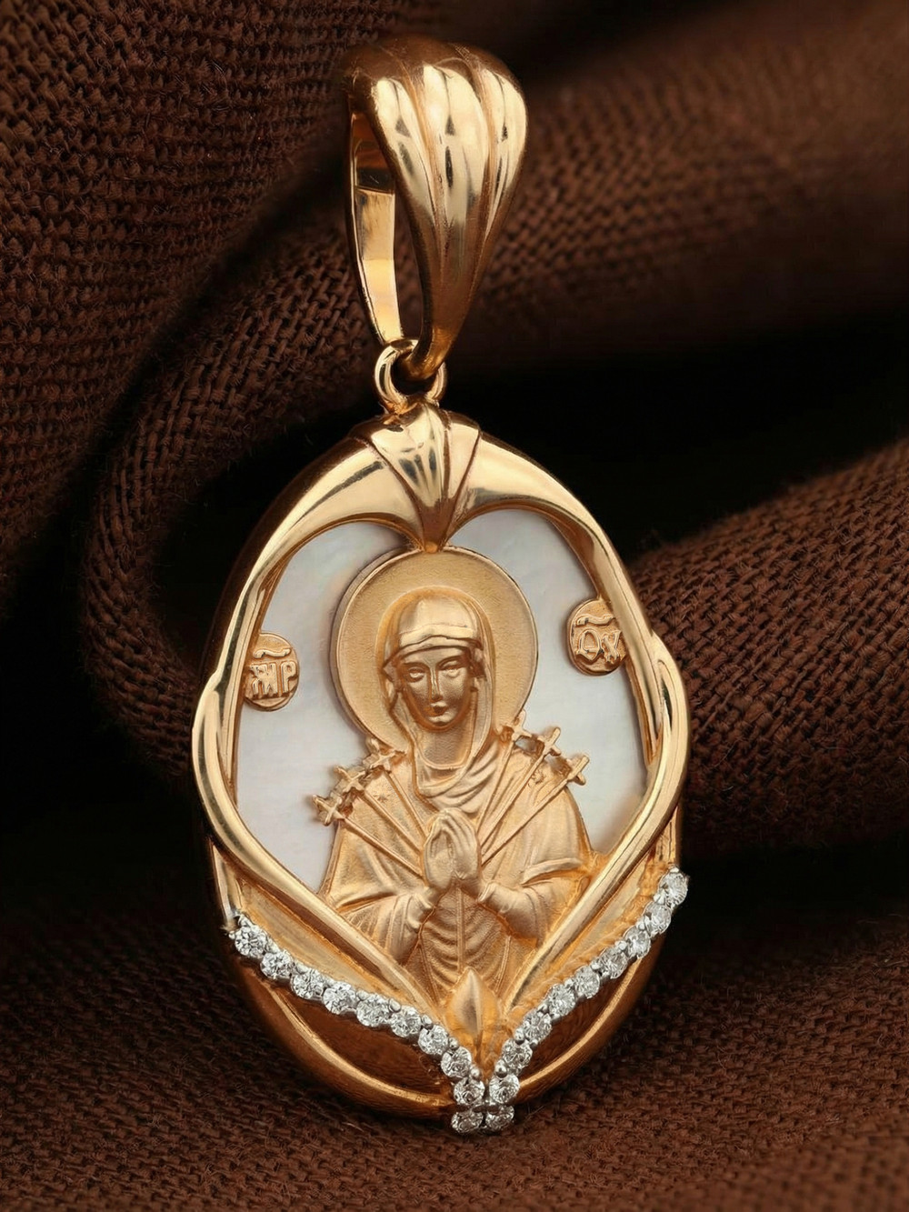 Образок из золота c бриллиантами и перламутром