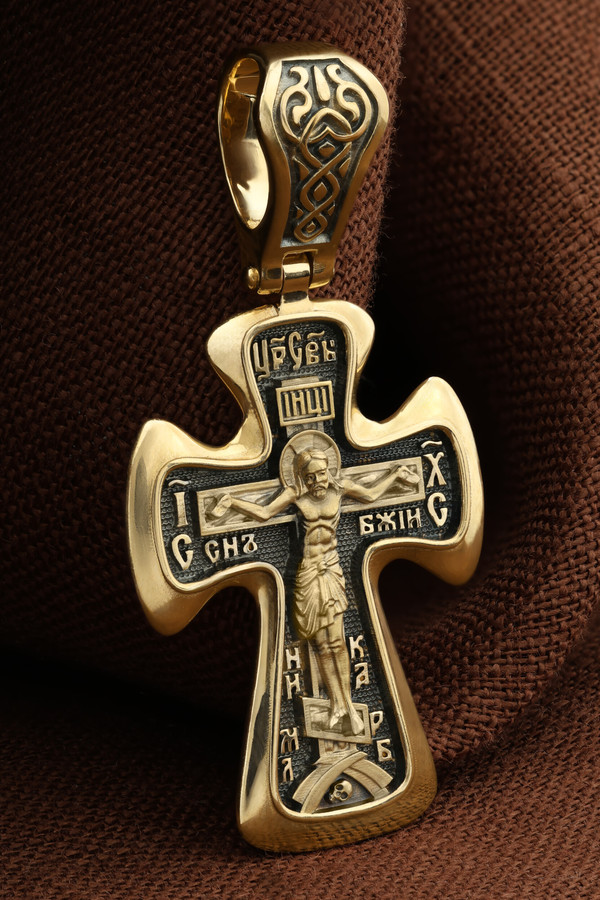 Крест из лимонного золота