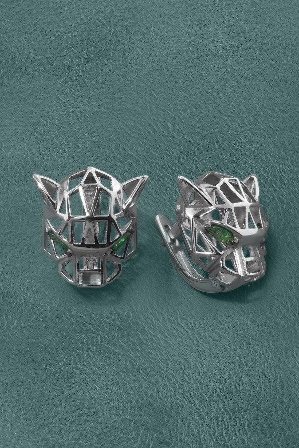 Серьги из белого золота 585 пробы c изумрудом