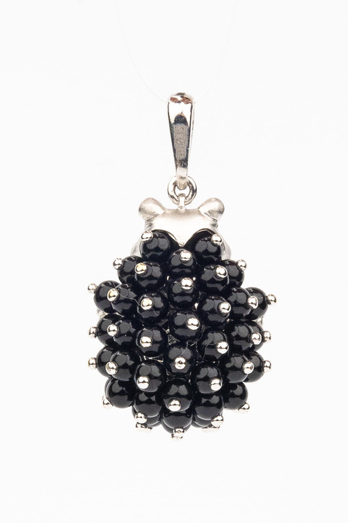 Подвеска из белого золота c эмалью и ониксом