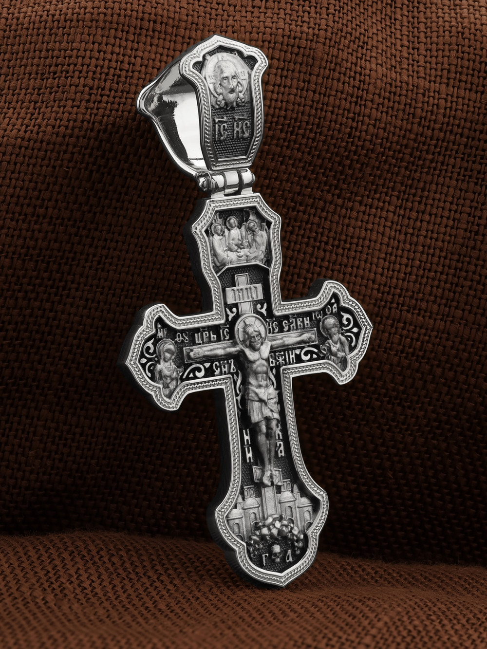 Крест из белого золота