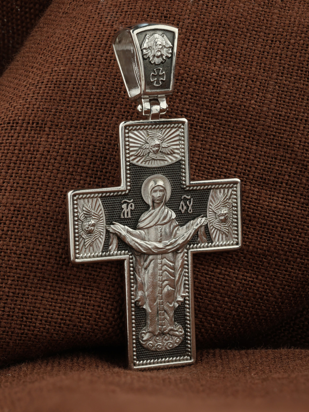 Крест из белого золота