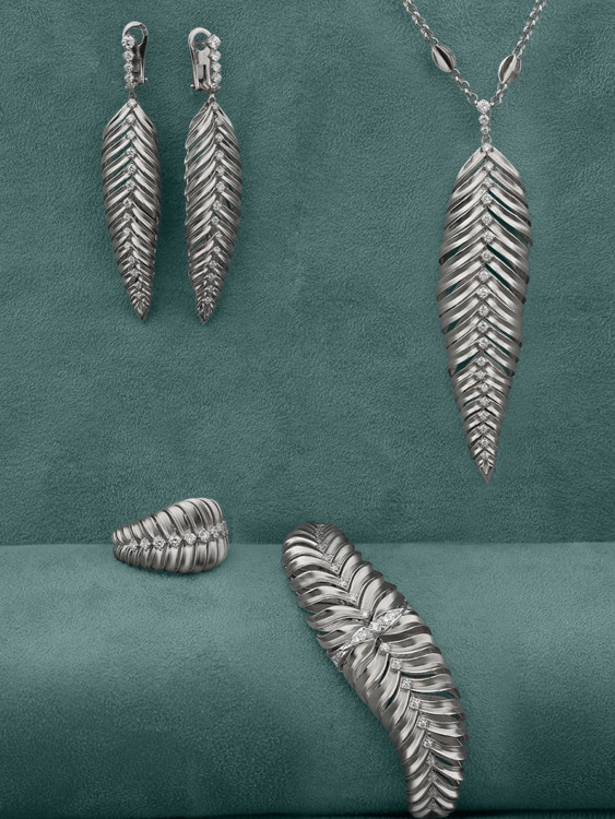 Кольцо из белого золота c бриллиантами