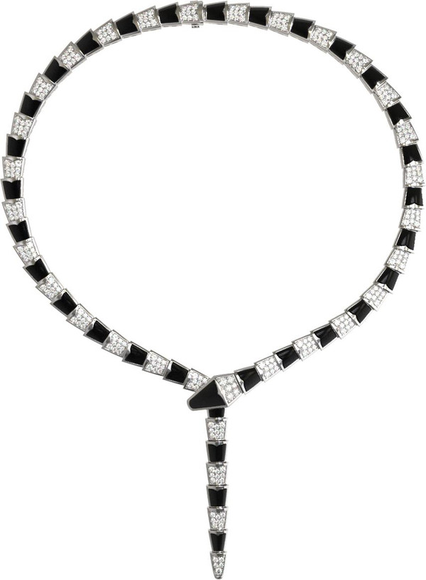 Колье из белого золота c бриллиантами и ониксом