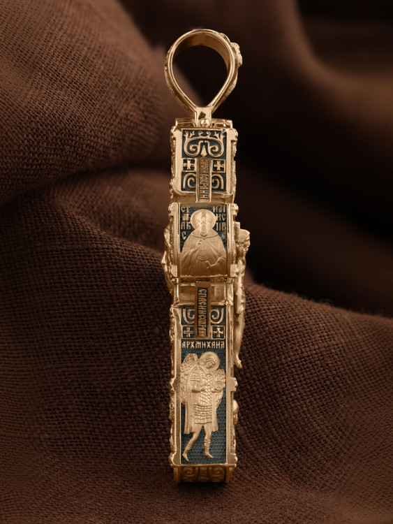 Крест из золота