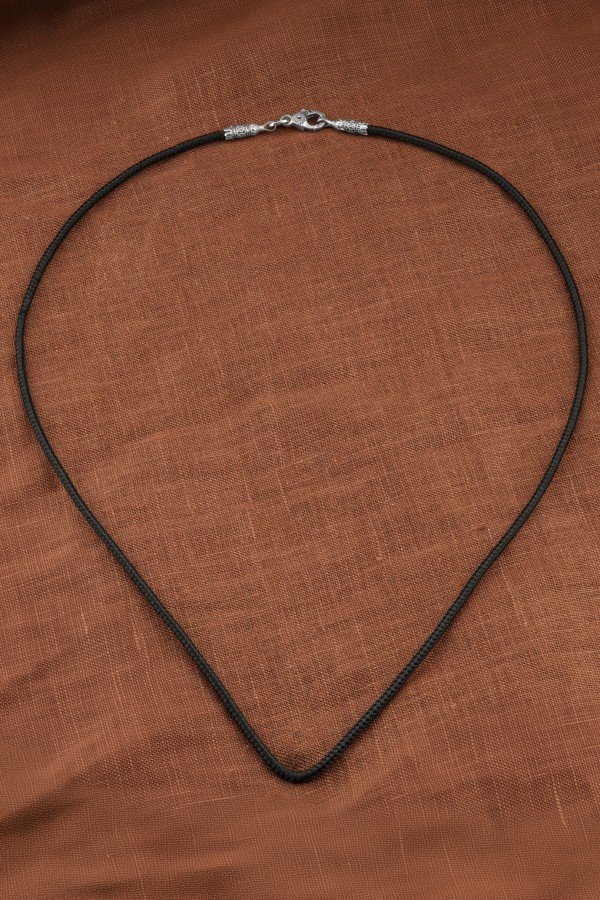 Шнурок шёлковый из белого золота c шёлковым шнурком