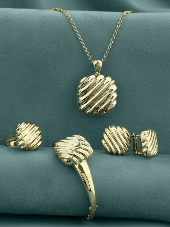 Кольцо из лимонного золота