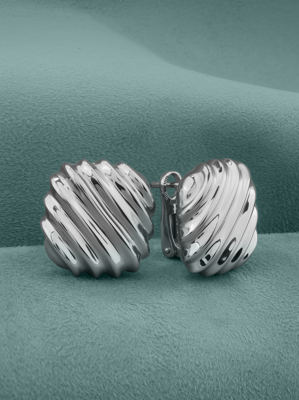 Серьги из белого золота
