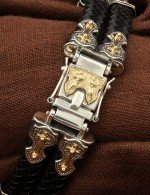 Браслет из серебра и золота c кожаным шнурком