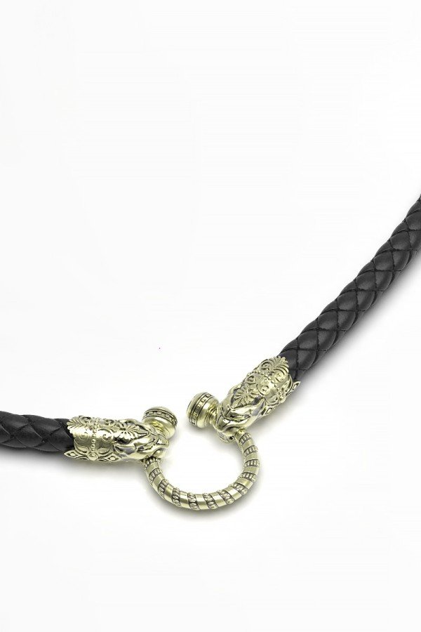 Гайтан из зелёного золота c кожаным шнурком