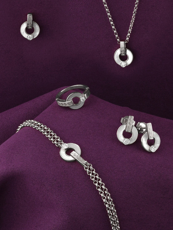 Серьги из белого золота c бриллиантами и перламутром