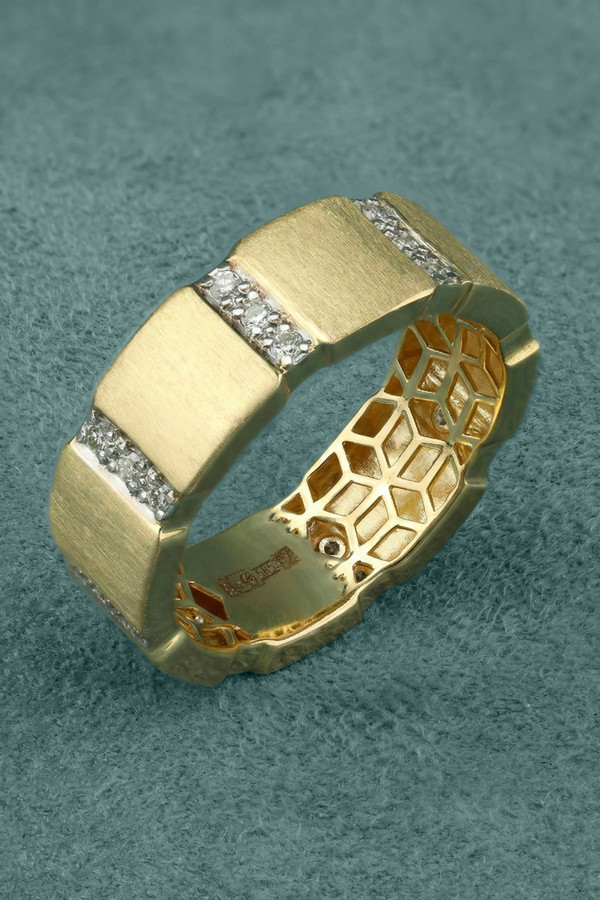 Кольцо из лимонного золота c бриллиантами