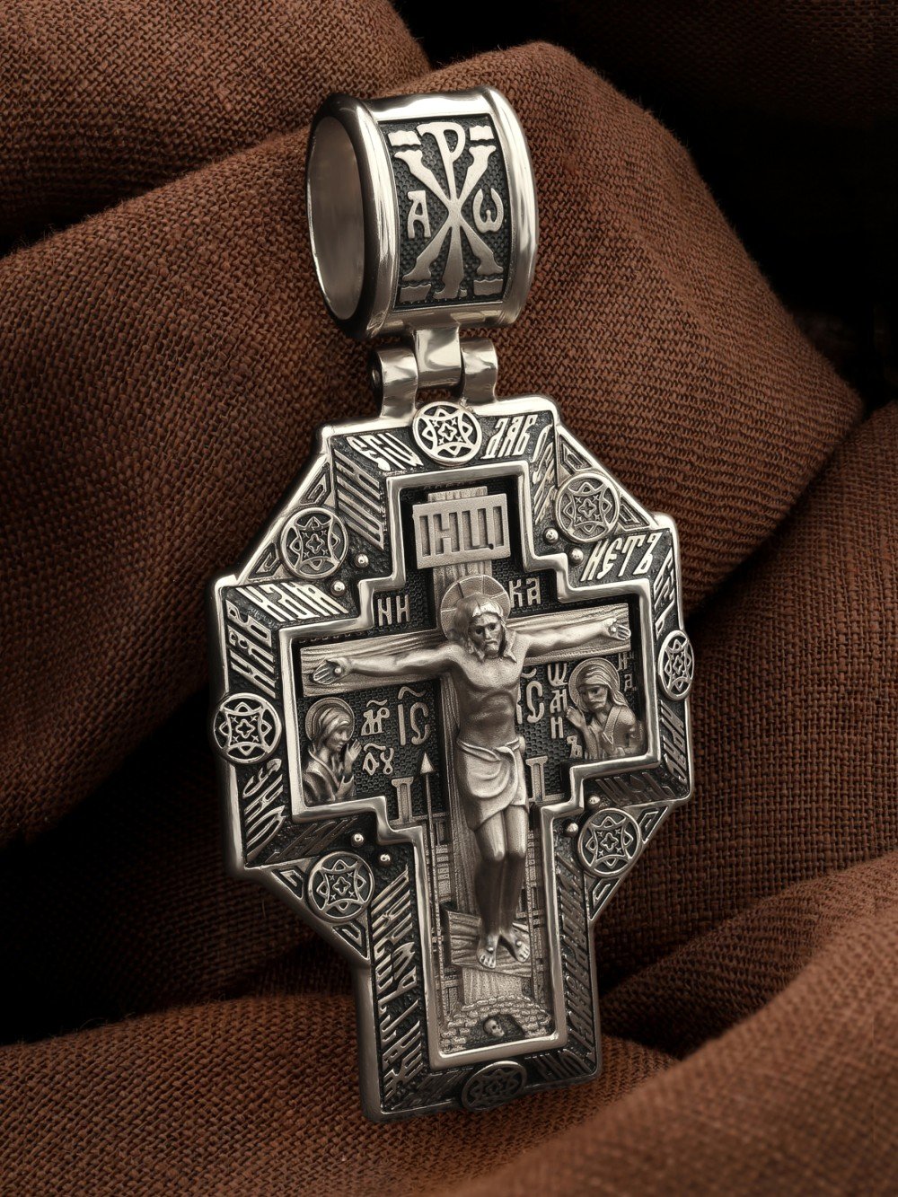 Крест из белого золота