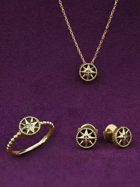 Кольцо из лимонного золота c бриллиантами и ониксом